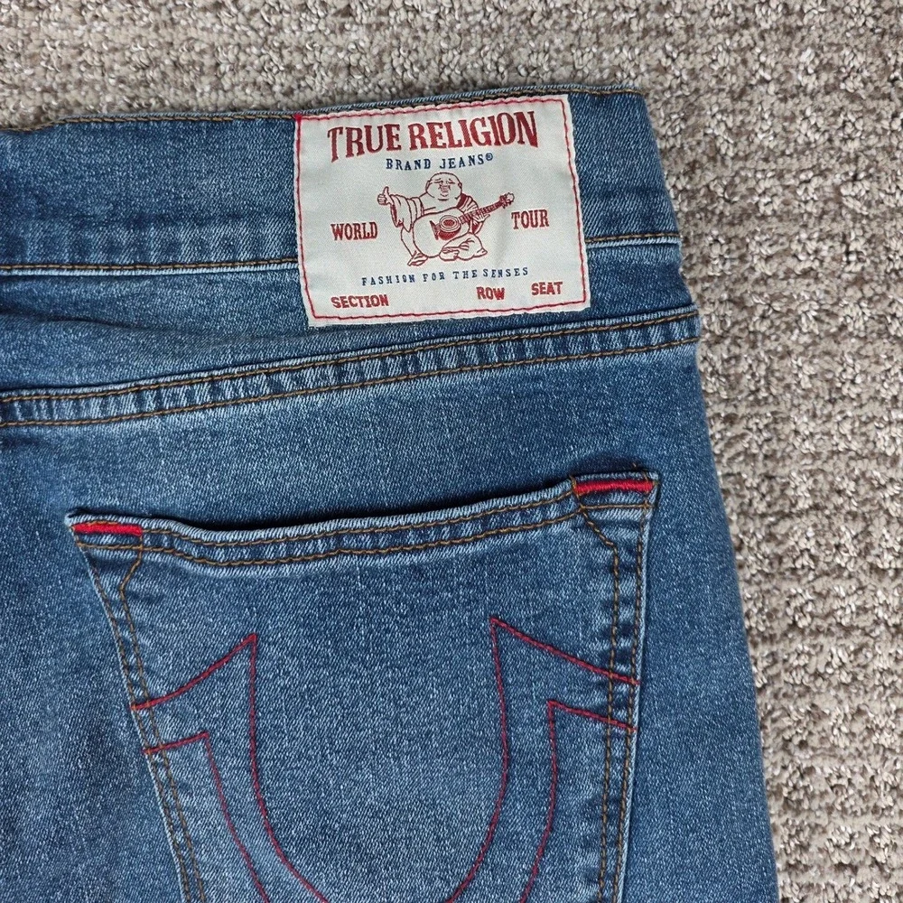 True Religion Ricky Relaxed Straight Jeans Mens 36x29 Blue Denim Red Stitching